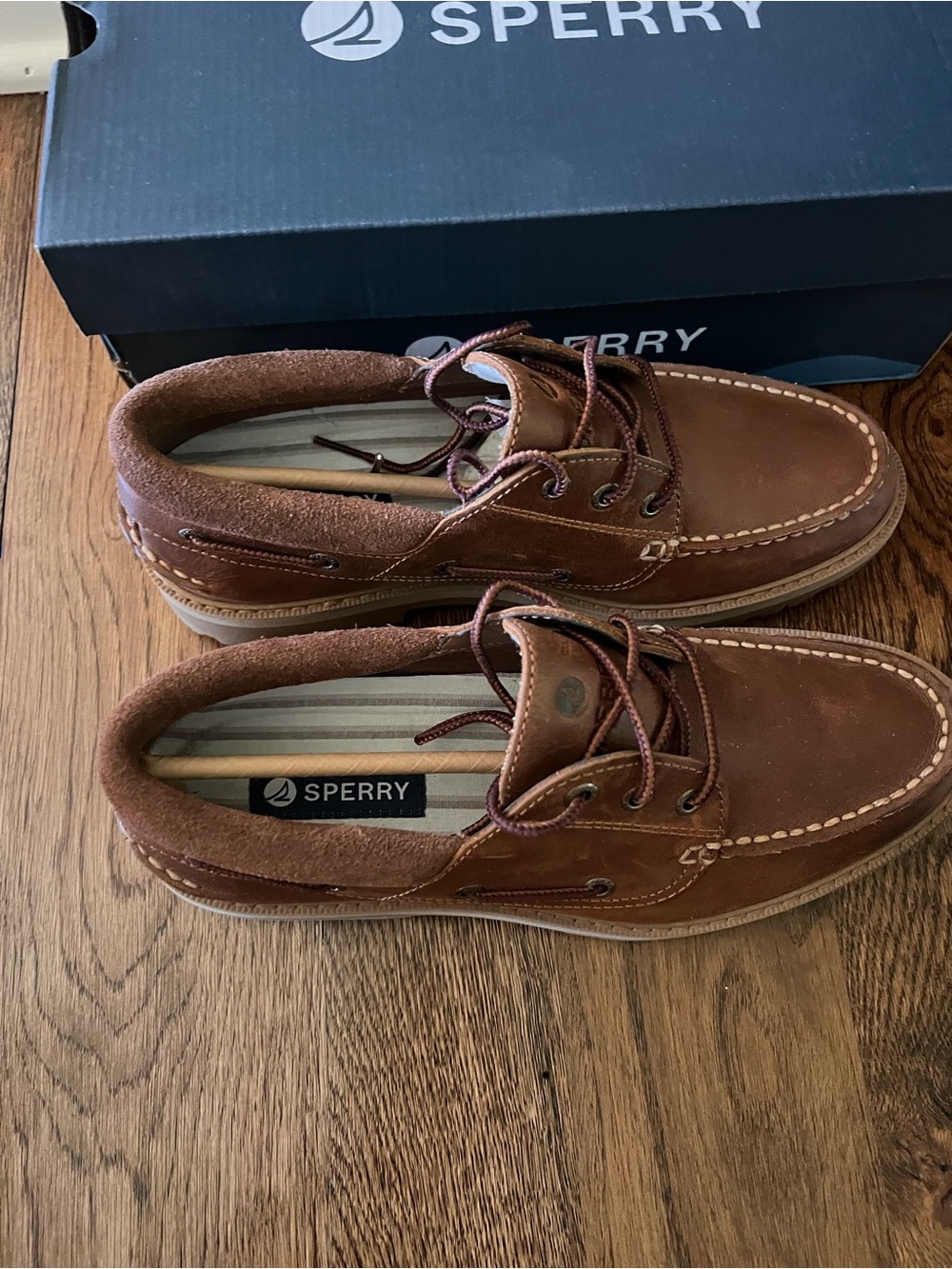 Sperry Men’s A/0 Lug 3-Eye Tan Leather Boat Shoes Size 8 - Picture 3 of 6